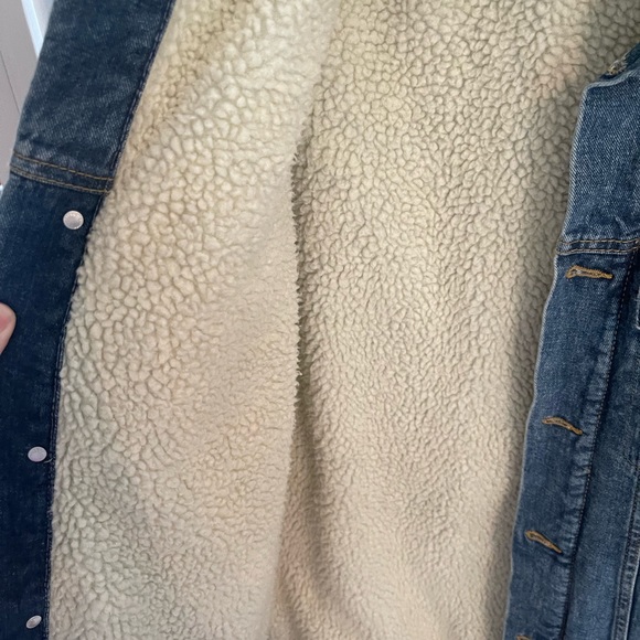 HM Sherpa Line Oversized Denim Jacket - Picture 4 of 6